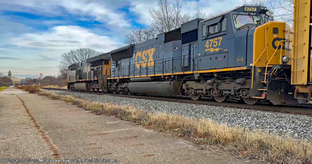 CSX 4757